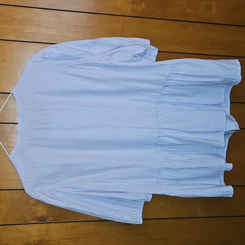 Light Purple and White Striped Blouse with Bow Details - Picture 3 of 3